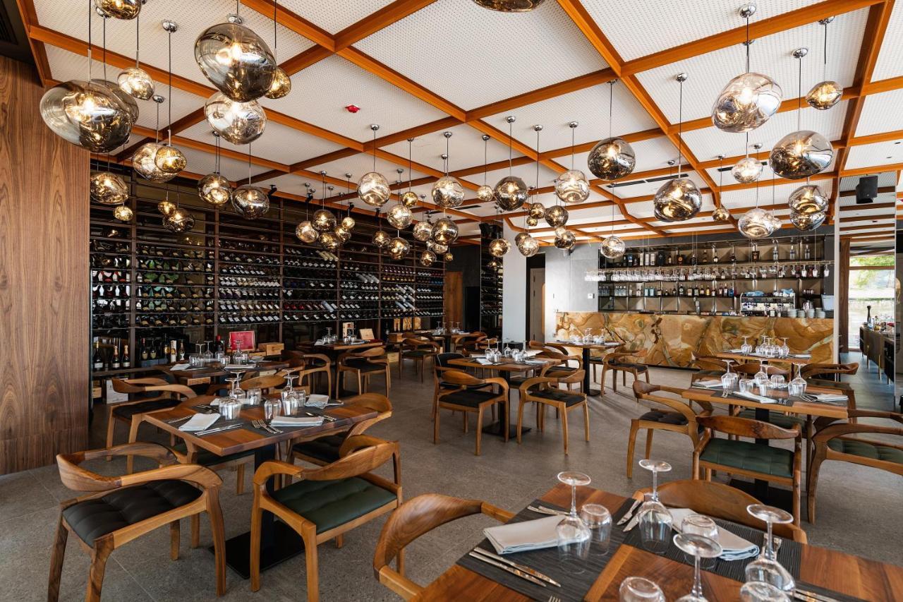 Chic Boutique Hotel Vlore Ngoại thất bức ảnh