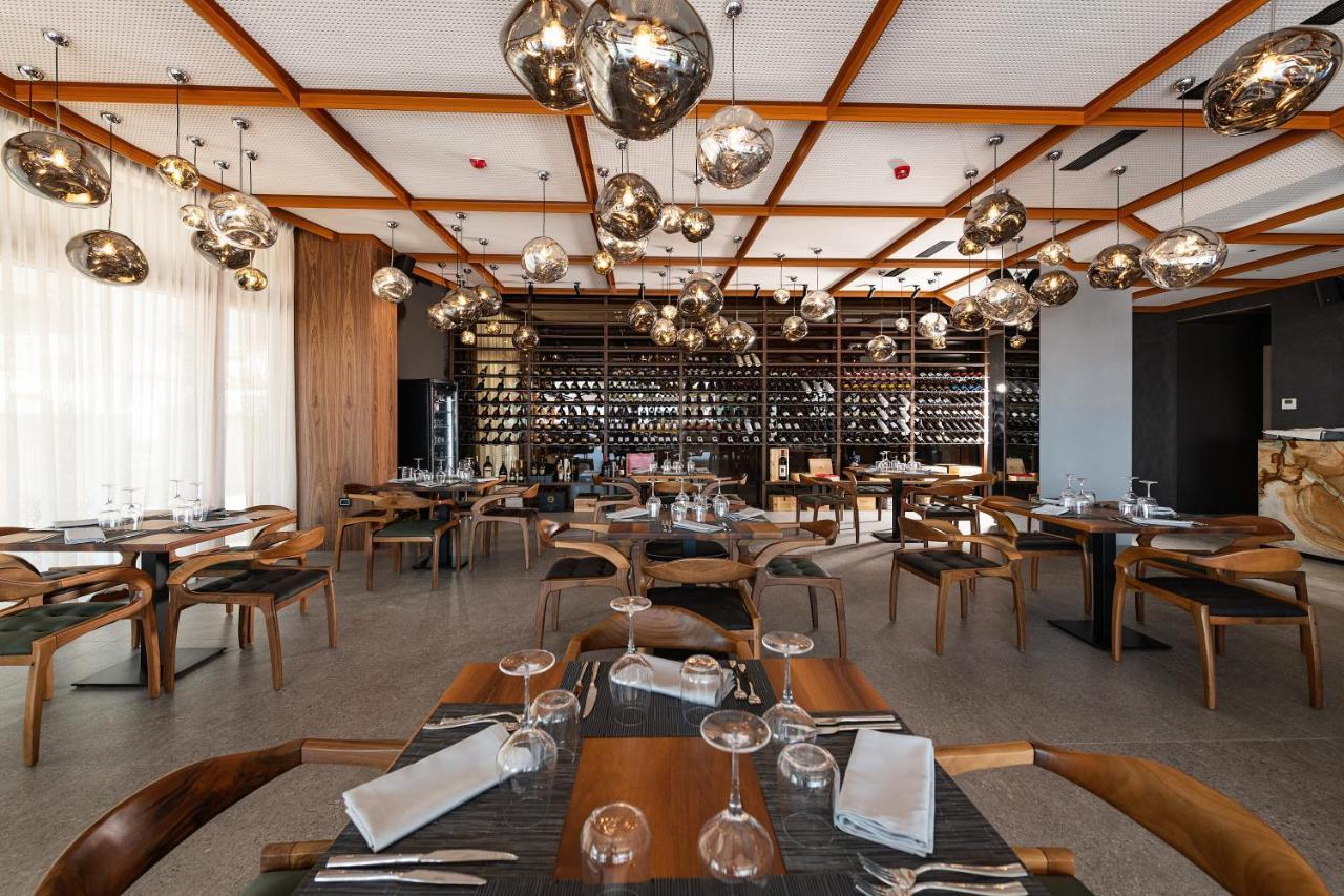 Chic Boutique Hotel Vlore Ngoại thất bức ảnh