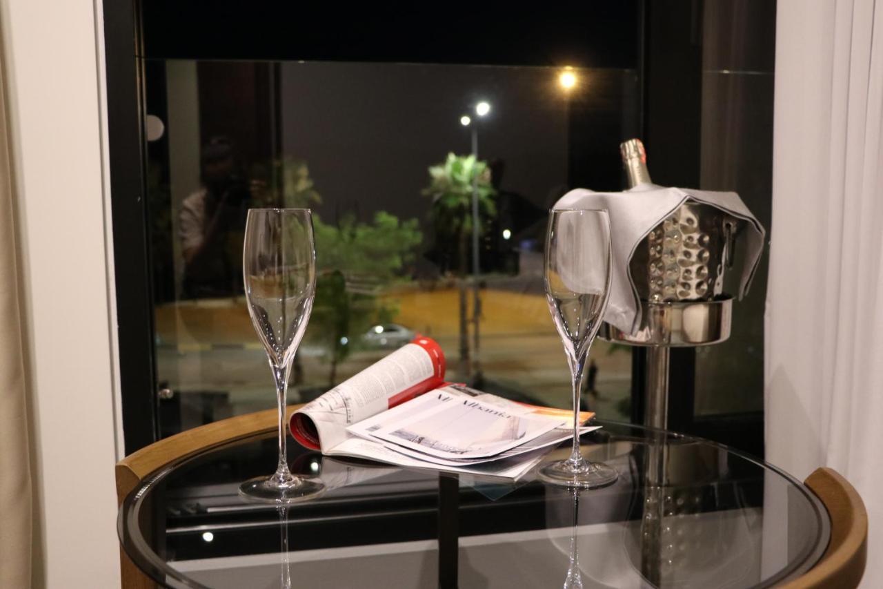 Chic Boutique Hotel Vlore Ngoại thất bức ảnh