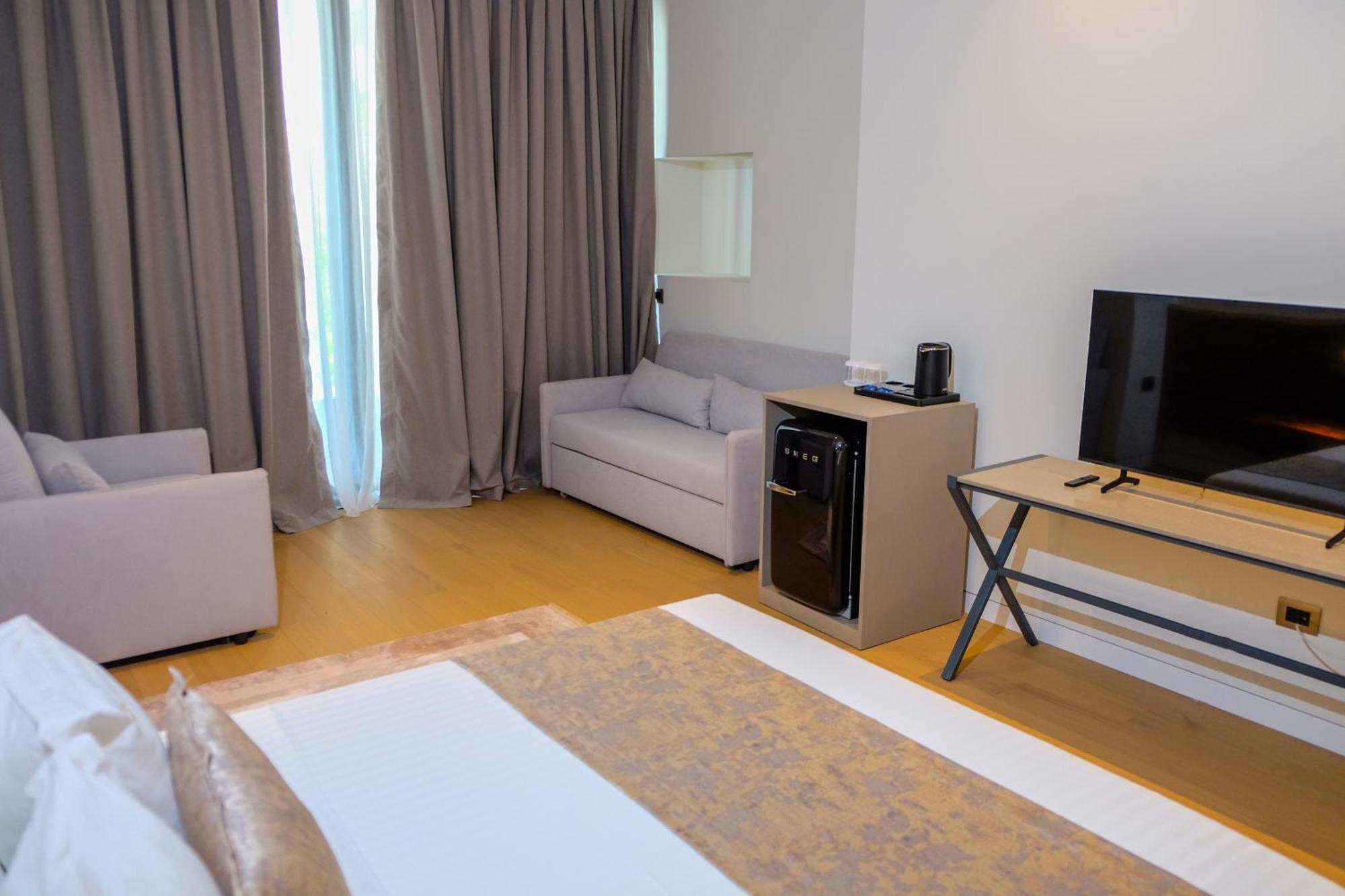 Chic Boutique Hotel Vlore Ngoại thất bức ảnh