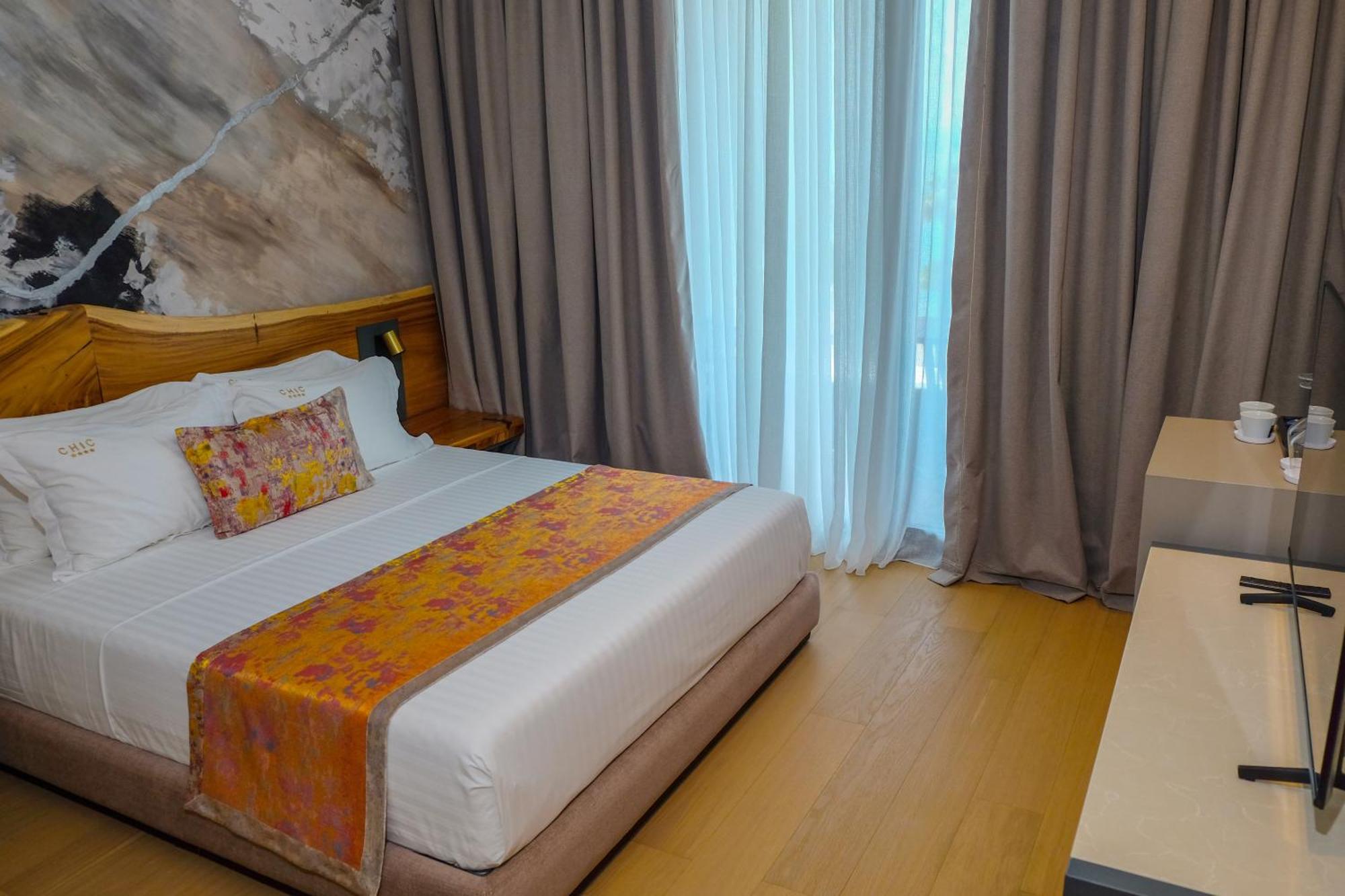 Chic Boutique Hotel Vlore Ngoại thất bức ảnh