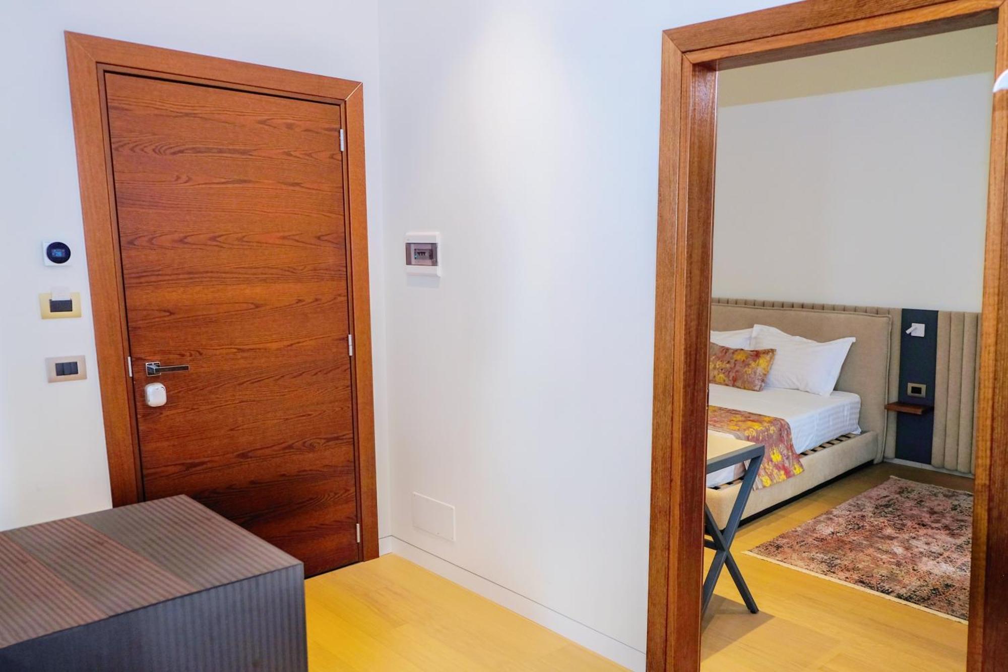 Chic Boutique Hotel Vlore Ngoại thất bức ảnh